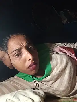 Pinki_thakur_1