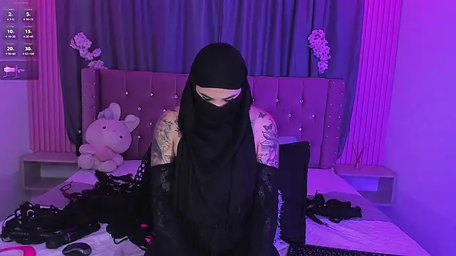 Nayla-Mouna
