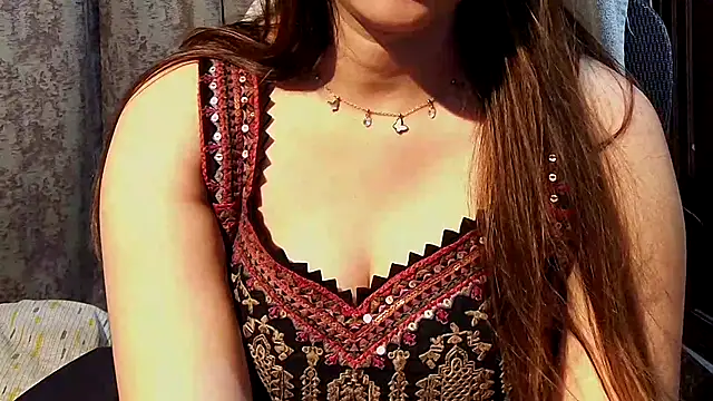 Nyra-Goddess live cam on StripChat