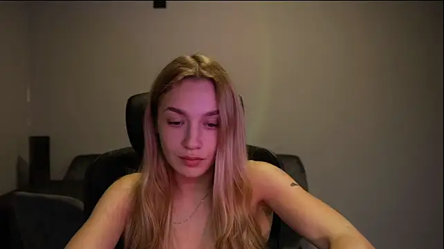 _Lovita webcam