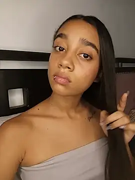 Zoe_Sweett18 webcam