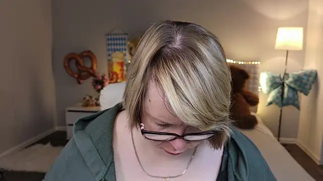 BonnnyBoobsy webcam