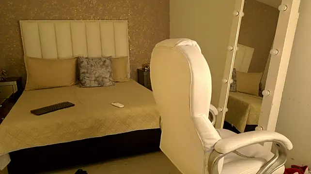 JordanMiller_ webcam