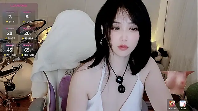 Evangelin-e live sex cam