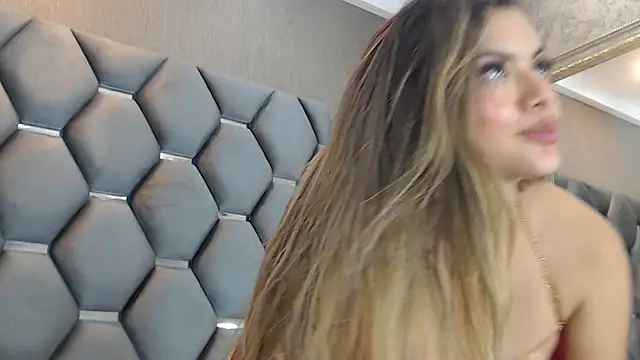 AmyMartinelli webcam