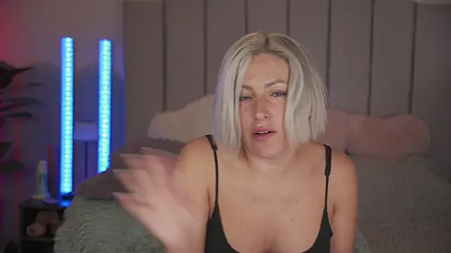 VickySecret96 webcam