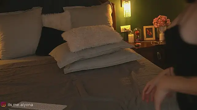 Alyonaqueen_