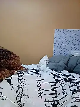queenpee254 webcam