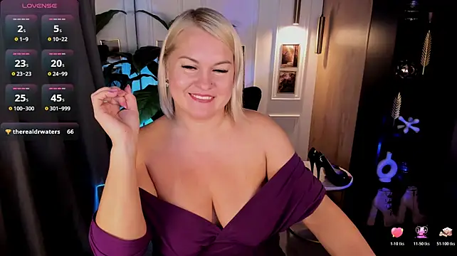 YolandaKiss live cam preview