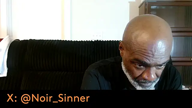 sinnernoir (M mature) - stand and stroke, show ass
