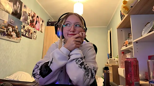 soniakotts's live room