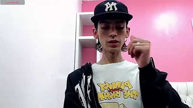 ttimy_x_boy webcam