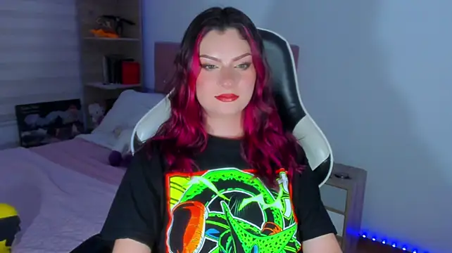 OphelianaRose33 webcam