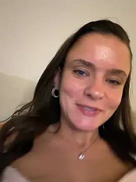 stella_rosee (F young) - Spit on your boobs + nipple tease 🥵