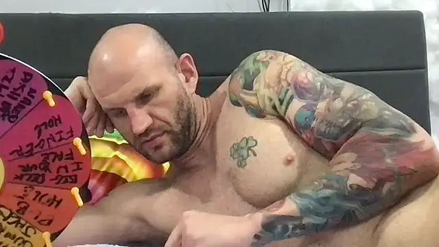 brianomally webcam