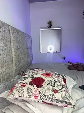 Ambersfoxx live cam on StripChat