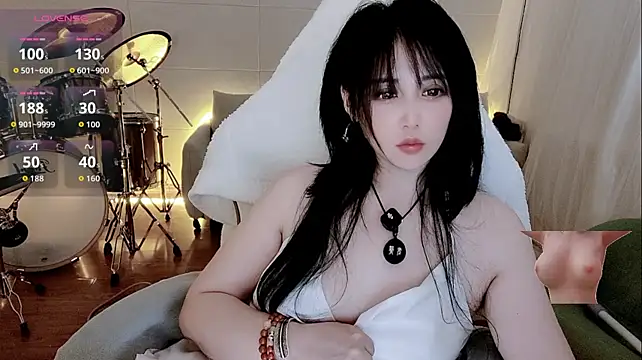 Evangelin-e live sex cam