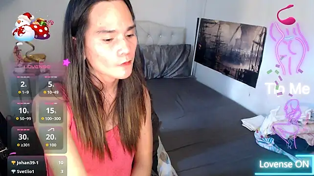NinaDOM4CUM webcam