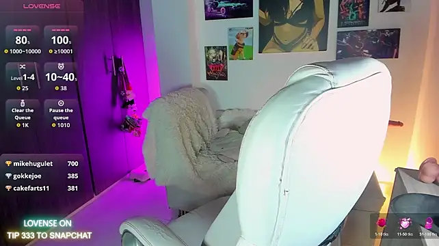 miakushmodel webcam