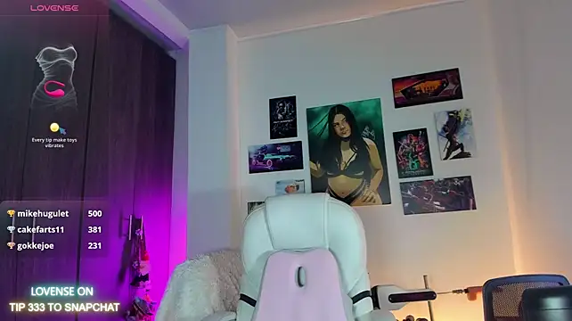 miakushmodel webcam