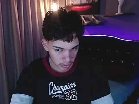 haku_nayro webcam