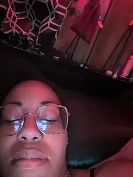 Synfulsymone9 webcam