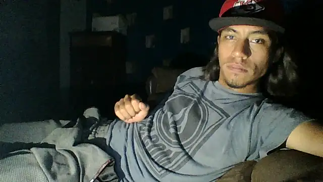 AlexAlejandro13 webcam