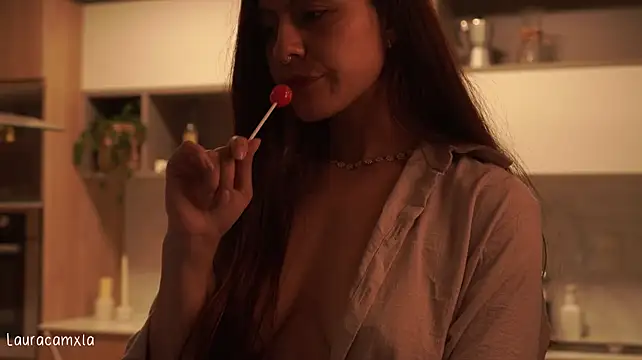 Colouristic live cam on StripChat