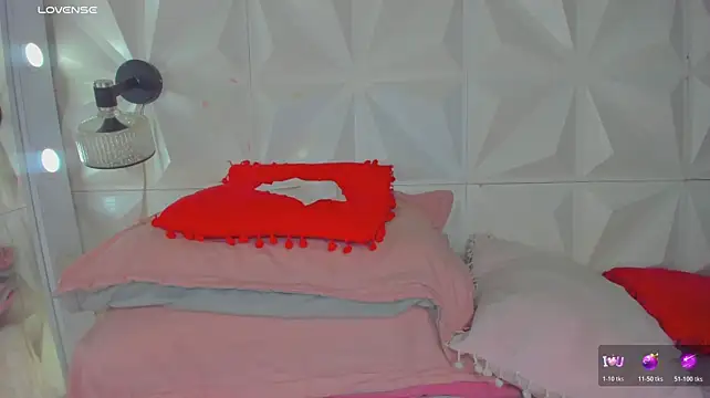 cute_latinaxxx webcam