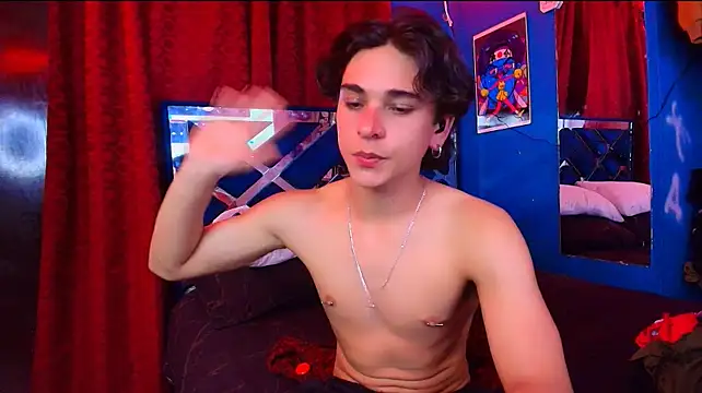 Luke_Howland webcam