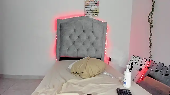 SHARONBLAKE2 webcam