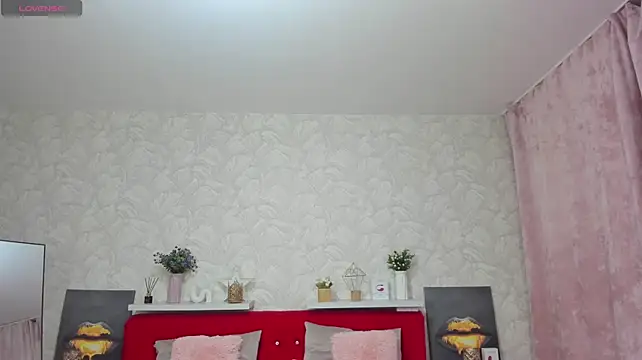 KattyPeachX webcam