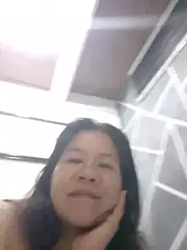 AsianbouncieGIRL webcam