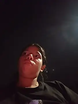 Broken_Latina_Whores_JE webcam