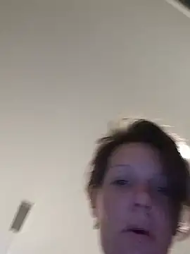 DeziBaby1087 live sex cam