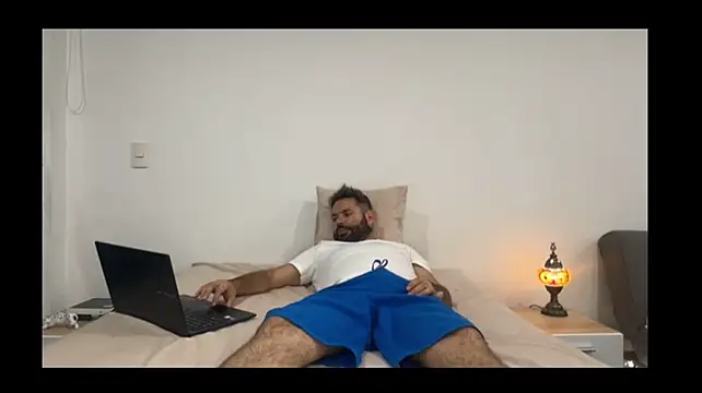 JUANHONEY live cam on StripChat