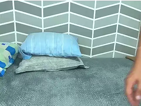 thomass1018 webcam