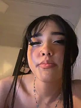 ela_petit (F teen) - Show and make my pussy wet