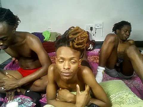 threemanias webcam