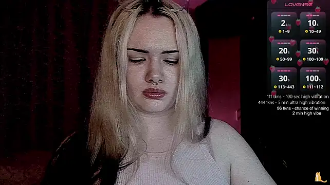 strawberry_elfcat webcam