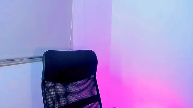 mely_crawford webcam