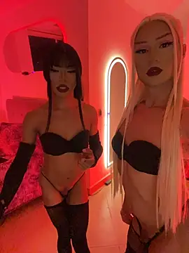 TIFFANY_AND_KAREM_ webcam