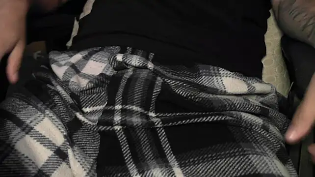DevilPup75_ webcam