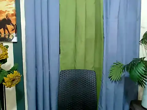 XwildCUcumberX webcam