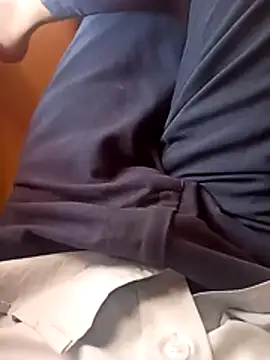 YOUR_BOY_W webcam