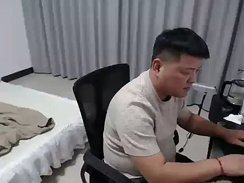 zhang1118 webcam