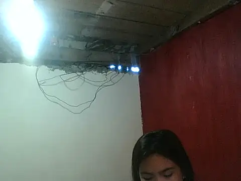 Kiana_123 webcam