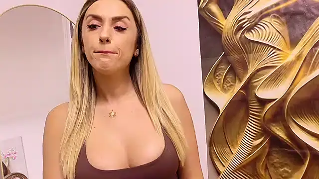 AjlaAdora webcam