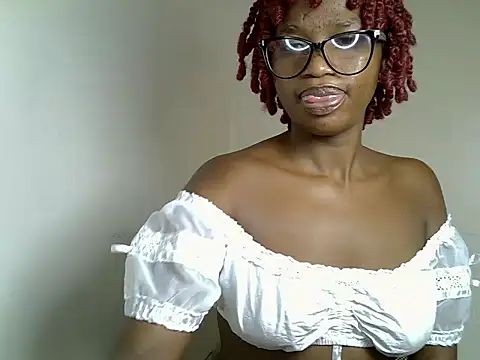sweetpee68 webcam