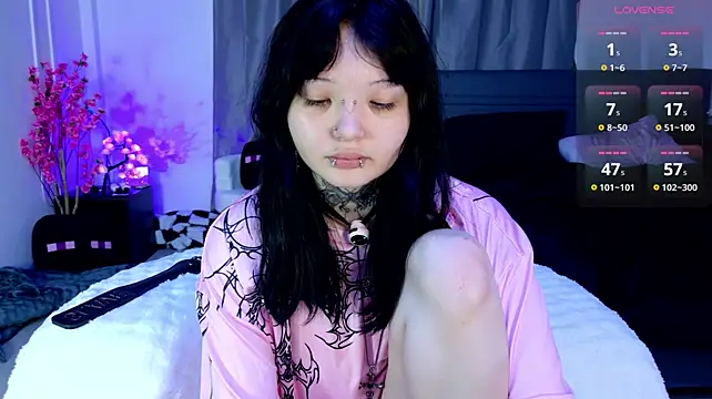 Lein_Bone live cam on StripChat